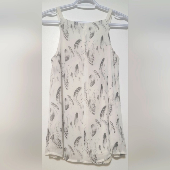 Dex Sleeveless Blouse - Picture 1 of 6